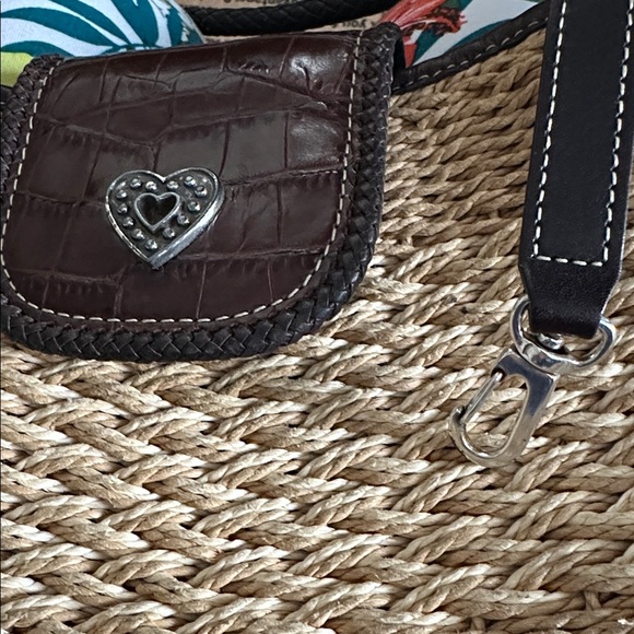 Brighton Tan and Brown soft straw Shoulder Bag with the Classic Heart Charm - Picture 5 of 5